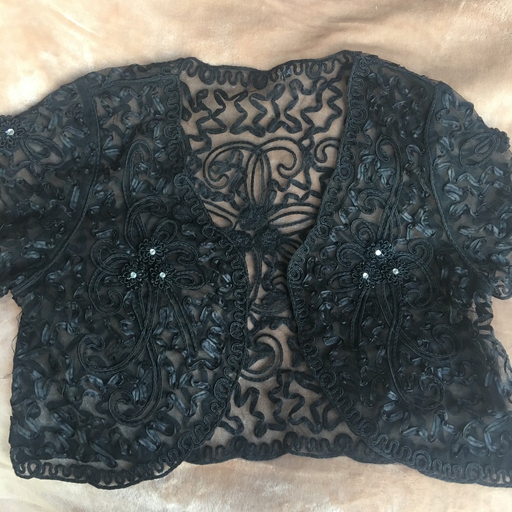 Black Lace Topper